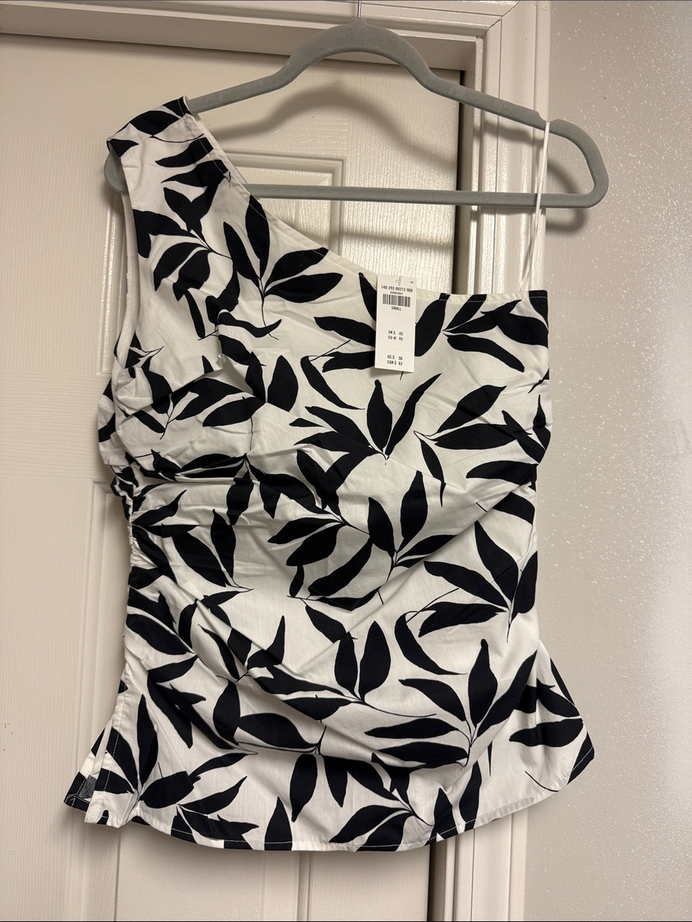 NWT Abercrombie & Fitch Asymmetrical Poplin Top, Size S, Black/White
